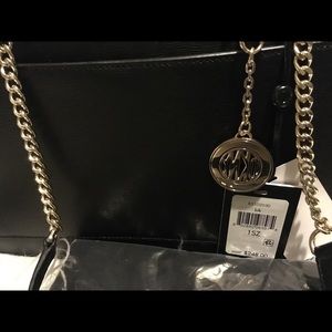 Black leather handbag size medium DKNY